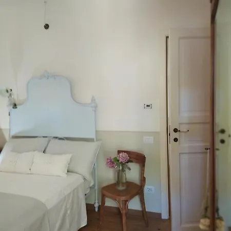 La Vispa Ceresa Bed and Breakfast *
