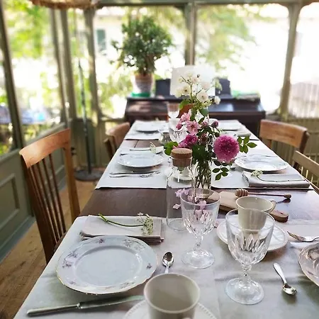 La Vispa Ceresa Bed and Breakfast *